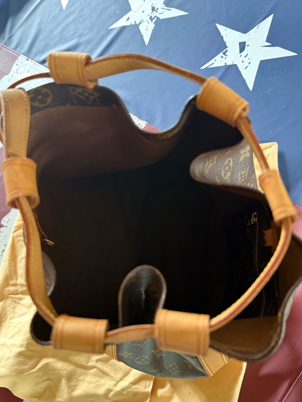 Louis Vuitton Randonnee - Picture 5 of 12